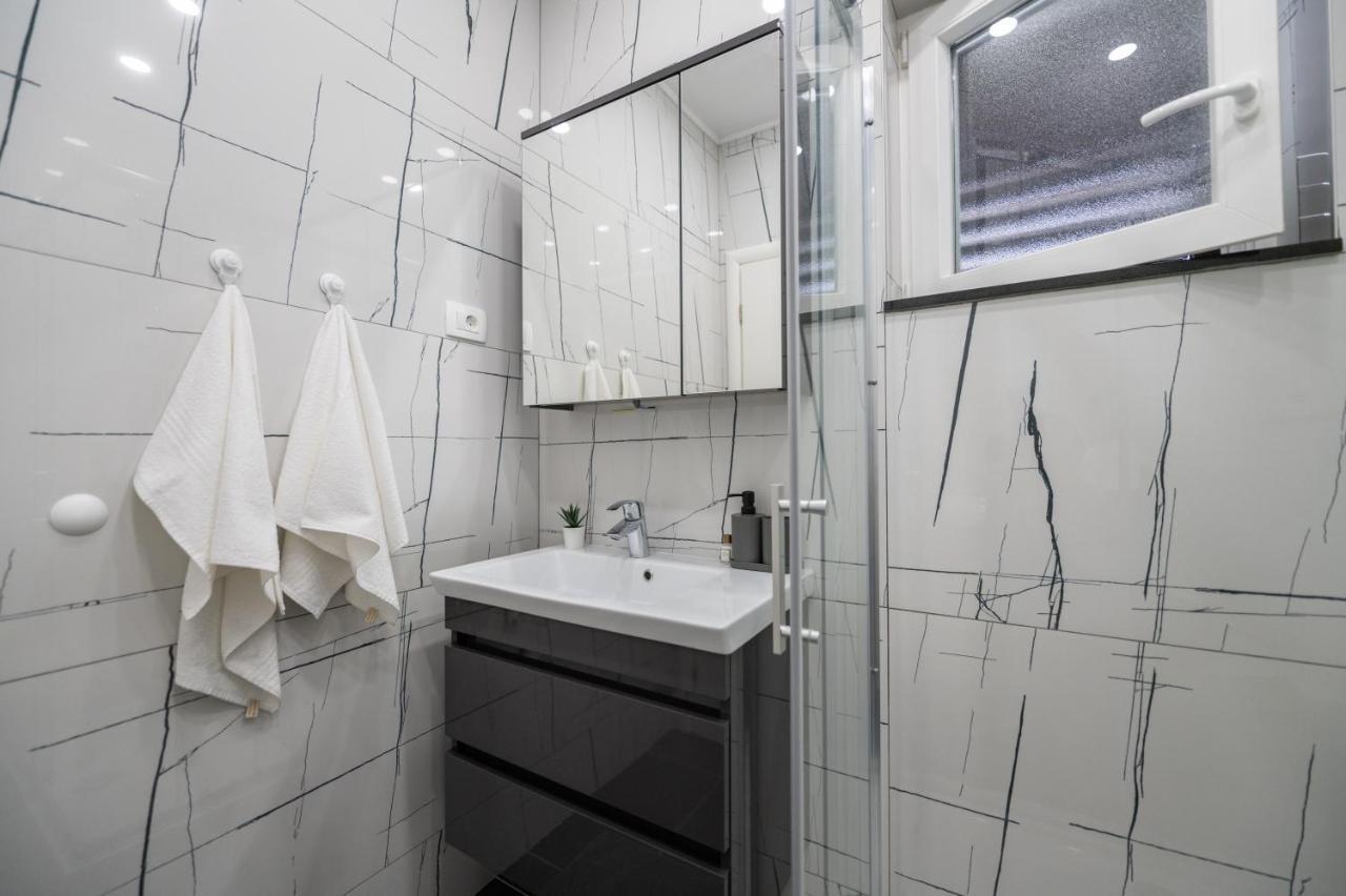 Apartmani Sani Makarska Exterior foto
