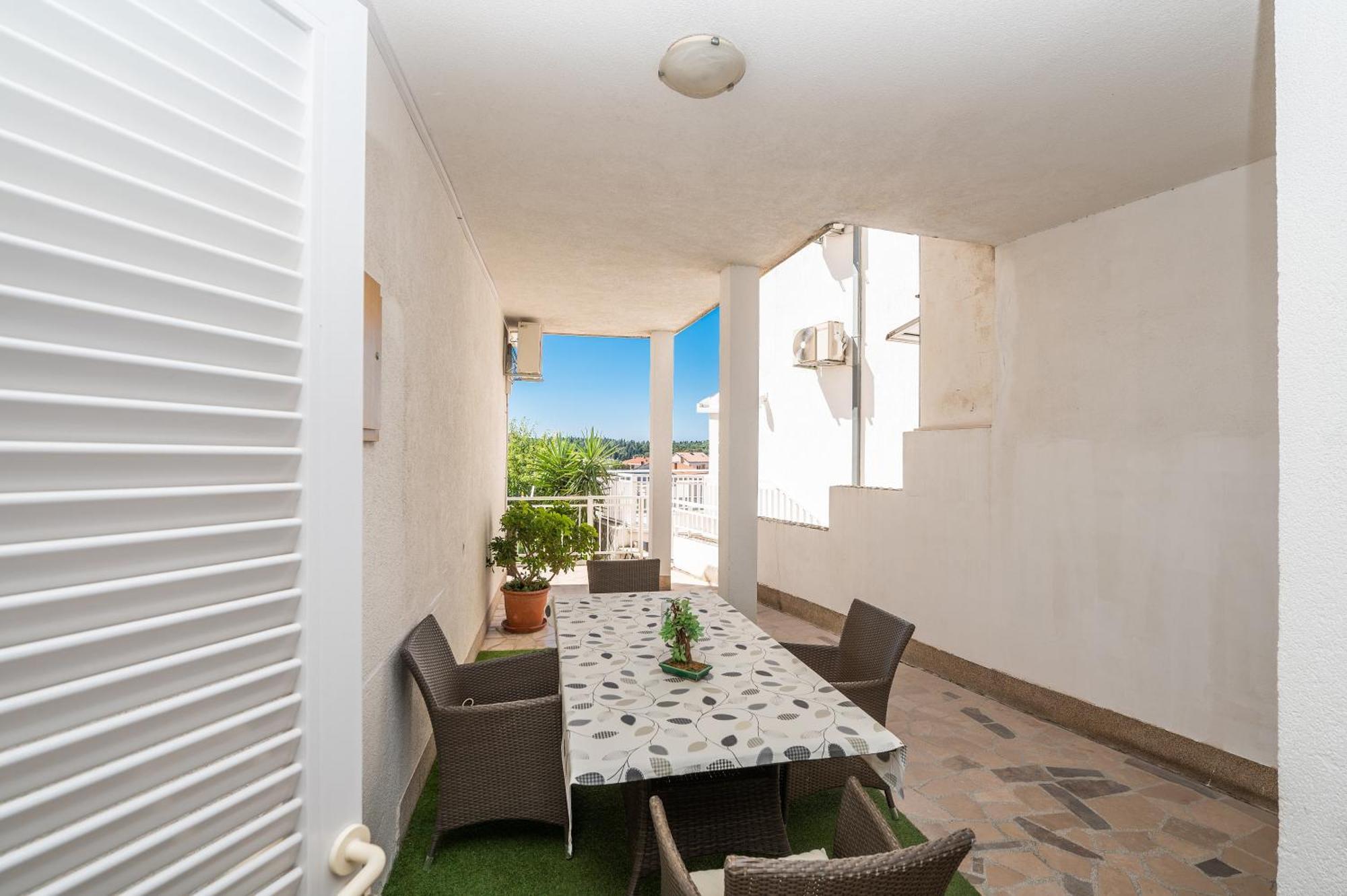 Apartmani Sani Makarska Exterior foto